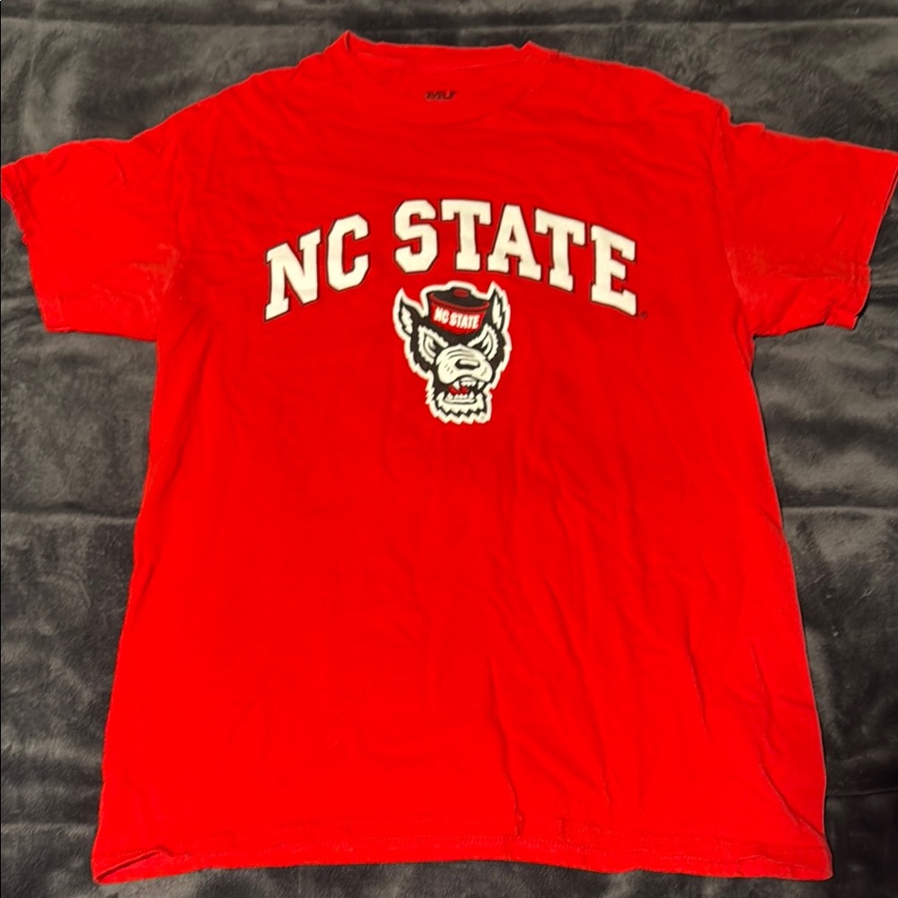 MV Sport Vibrant Red T-Shirt